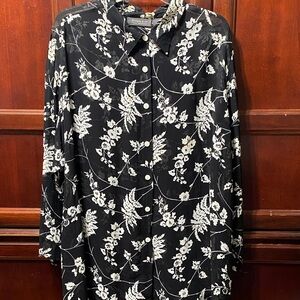 Lane Bryant vintage sheer Black and white Floral Button-Up plus size 26/28 Shirt